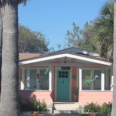 Coronado Palms Coastal Cottage Галвестон Екстер'єр фото